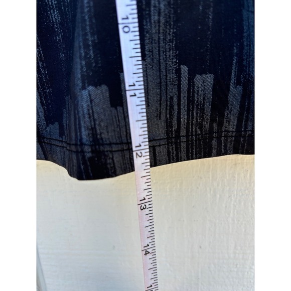 Lululemon Skort, Pickleball Tennis Athletic Skort, Black & Gray‎ - Picture 7 of 7